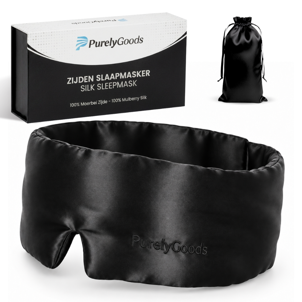 Zwart PurelyGoods zijden slaapmasker met verpakking en bijpassend opbergzakje.