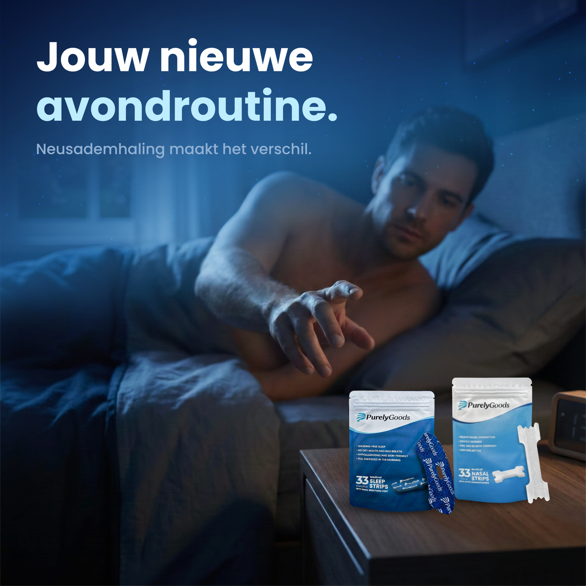 Man in bed tijdens avondroutine met PurelyGoods mondtape en neusstrips op het nachtkastje, met tekst over neusademhaling.